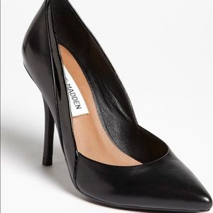 Steve Madden Clydee Leather Heels